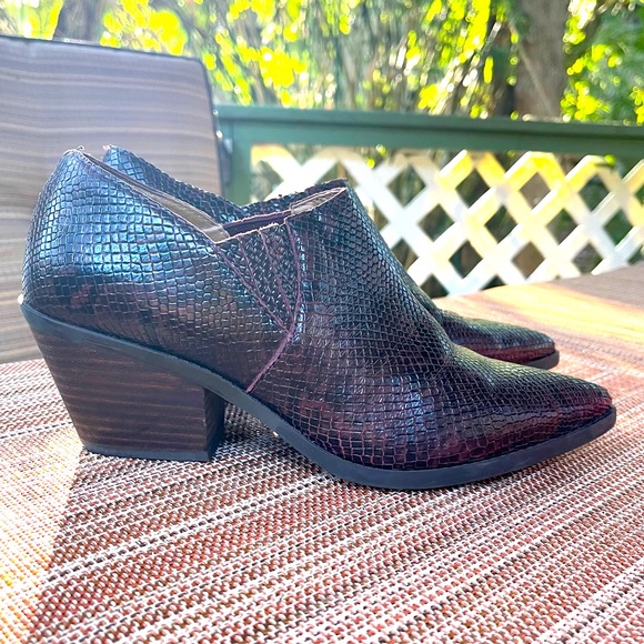 Lucky Brand Tabea Snake Print Booties | 7.5 | Leather - Picture 1 of 9